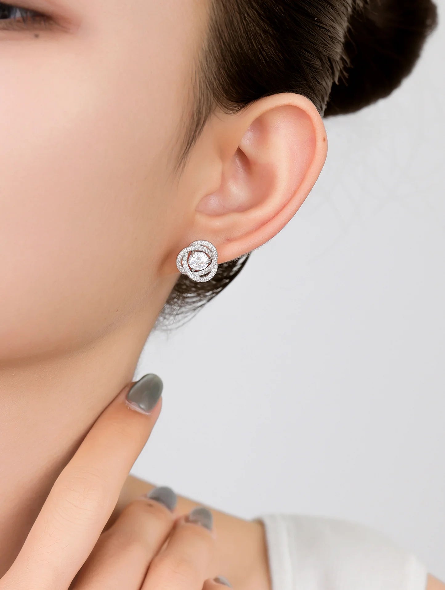 92.5 Sterling Silver 2 in 1 halo stud earrings