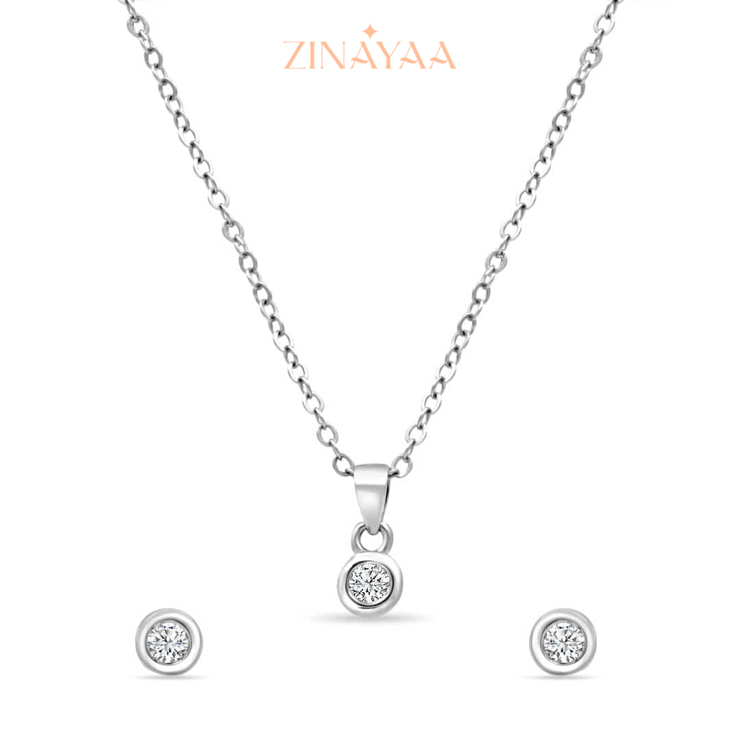92.5 Sterling Silver Ravishing Round Pendant Set