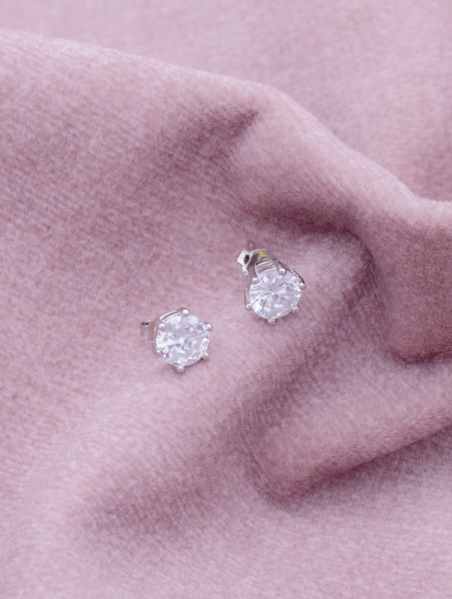 92.5 Sterling Silver Classic Solitaire Studs