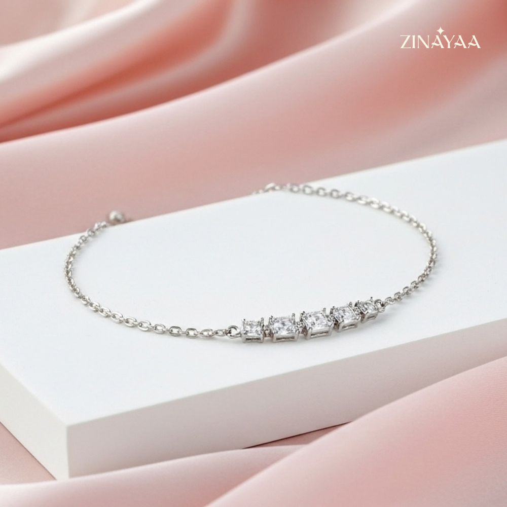 925 Sterling Silver Adjustable Diamond-Style Bracelet