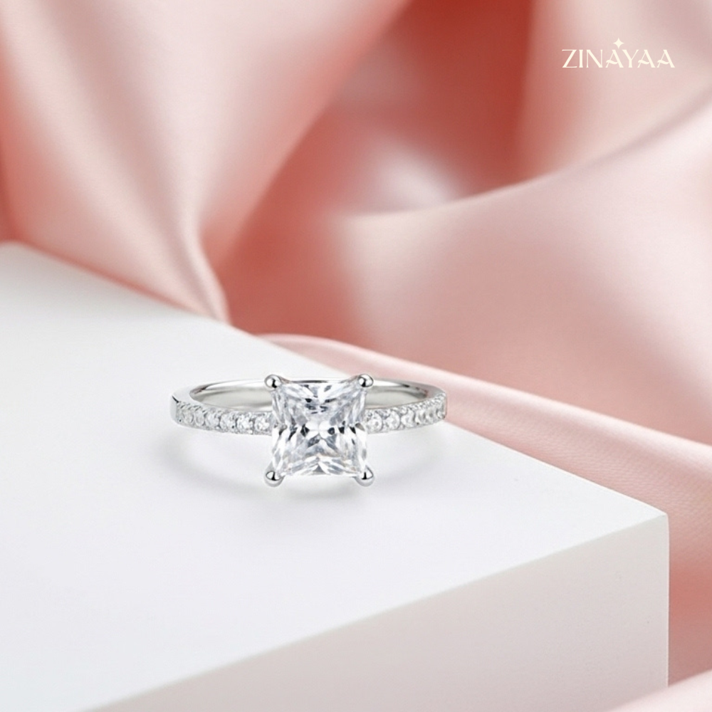 925 Sterling Silver Princess-Cut Sparkle Adjustable Ring