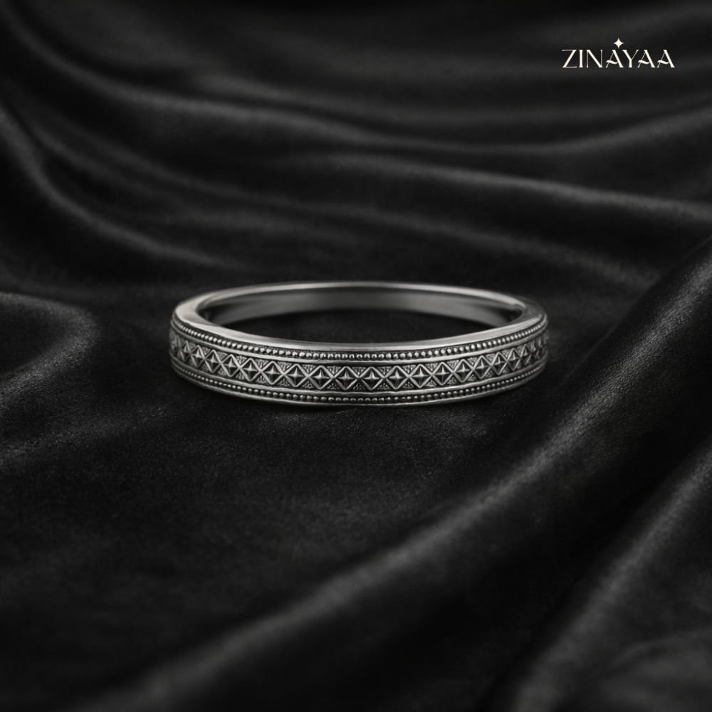 925 Sterling Silver Heritage Band Adjustable Ring for Men