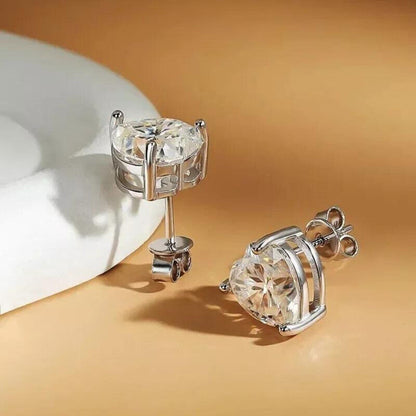 92. 5 Sterling Silver Heart-Cut Stud Earrings