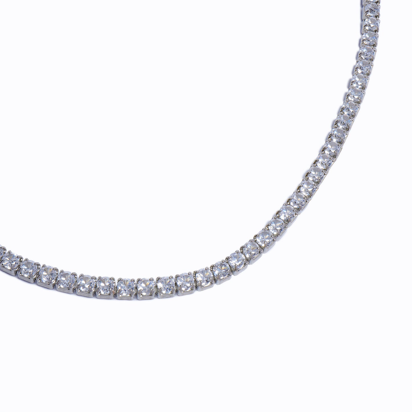 92.5 Sterling Silver Sleek Tennis Bracelet in Silver