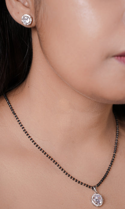 Timeless Solitaire Mangalsutra Pendant set