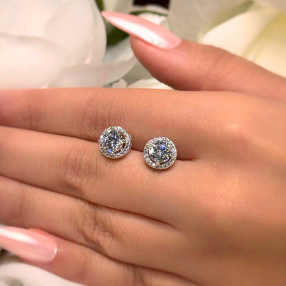 92.5 Sterling Silver Elegant Halo Round Pendant Set